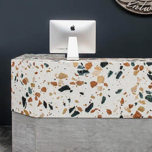 Table de réception pour projet hôtelier commercial, nouveau design, plateau en terrazzo blanc en forme de U - Product Image 6