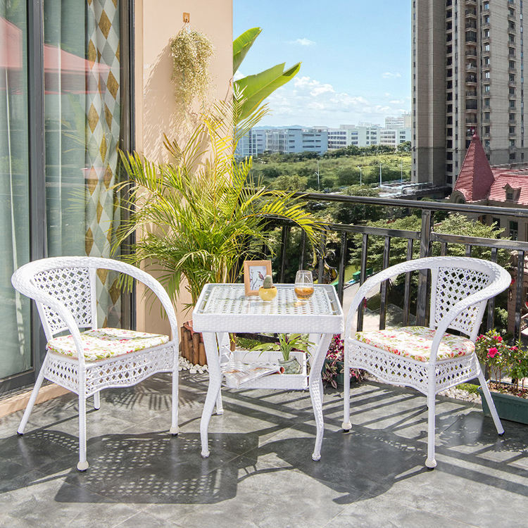 Silla de ratán (precio por 1 silla)