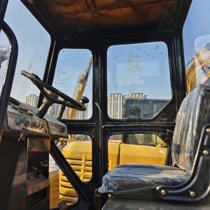 BOMAG CA251d d'occasion Rouleau compresseur vibrant à tambour unique bon marché à vendre avec roulement de moteur de pompe à moteur - Product Image 4