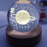 Luxe nordique vente en gros carte du monde souvenir personnalisé rond 3d art eau boules de cristal transparentes suvenir cadeau pour invité perle cri
