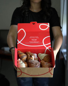 Vriendelijke Op Maat Gemaakte Rode Kleine <span class=keywords><strong>Burger</strong></span> Bakkerij Cake Catering Brownie Papier Croissant <span class=keywords><strong>Box</strong></span> Voedsel Verpakking - Product Image 2