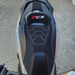 <span class=keywords><strong>เบาะ</strong></span>หนังมอเตอร์ไซค์กันน้ำ ระบายอากาศได้ สำหรับ Honda <span class=keywords><strong>PCX</strong></span> 160 125 ปี 2018-2026 พร้อมชุดประกอบเปลี่ยนเบาะ - Product Image 6