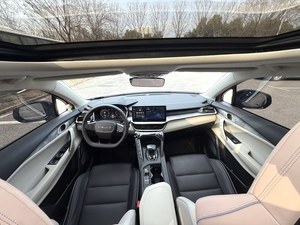 <span class=keywords><strong>Voiture</strong></span> d'occasion 2023 Lynk & Co 06 Remix 1.5T Shero Essence SUV Automatique Caméra 360° Toit ouvrant panoramique Extérieur ROSE - Product Image 6