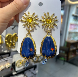 Boucles d'oreilles pendantes pour femme, design indépendant européen-américain, rétro, avec grande pierre précieuse vert Rhenne, motif tournesol exagéré, Nouveauté 2025, 2026 - Product Image 1