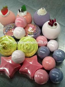 مكبس هيدروليكي YST-200 بأربعة أعمدة وثلاثة عوارض بقوة 6.8 طن وقدرة 24.1 كيلوواط لصناعة كرات الاستحمام - Product Image 3