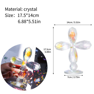 Cruz de Cristal de 6.88'' de Alto con Base de Vidrio, Figura Coleccionable, Decoración Tradicional Cristiana para Mesa, Cruz de Pascua - Product Image 2