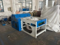 Machine à ouvrir et carder les fibres de polyester pour le rembourrage de coussins, oreillers, peluches et ours en peluche (textile de maison)