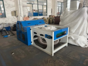 <span class=keywords><strong>Machine</strong></span> à ouvrir et carder <span class=keywords><strong>les</strong></span> fibres de polyester pour le rembourrage de coussins, oreillers, <span class=keywords><strong>peluches</strong></span> et ours en peluche (textile de maison) - Product Image 3