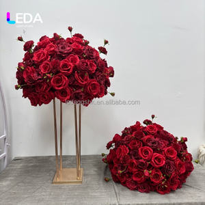 Boule de fleurs artificielle LEDA personnalisée pour mariage, rouge bordeaux, grande boule de fleurs, arrangement floral artificiel, centre de table pour événements - Product Image 3