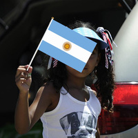 Vente en gros 2023 drapeaux à main de pays et publicité Ad Polyester, petite impression personnalisée, drapeau ondulé à la main