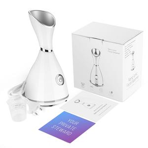 Vaporisateur facial professionnel 2-en-1 portable pour esthéticiennes : Nano brumisateur chaud et dermabrasion - Product Image 4