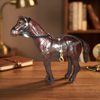 Vente en gros de figurines de chevaux en cuir durables, écologiques et faites à la main, décoration de table moderne pour le bureau, l'hôtel, le restaurant