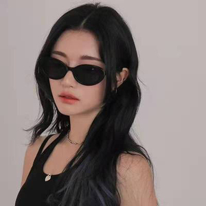 Gafas de Sol Sunway Personalizadas con Diseño de Logotipo Retro Ovalado, Gafas de Sol Elegantes y Sencillas para Mujer - Product Image 1