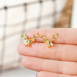 Orecchini a perno con renne natalizie in stile europeo e coreano, carini e alla moda, per donna, accessori per le orecchie, idea regalo per le feste - Product Image 5