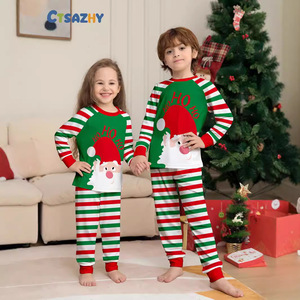 Feliz Natal Papai Noel Ho Ho Ho Conjuntos de Roupas Combinando para Mãe, Filha, Pai e Filho, 2 Peças, Listrado Vermelho e Verde, Pijama Feminino e Roupa de Casa - Product Image 2