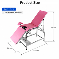 Table d'examen en acier inoxydable pour salle de gynécologie avec dossier et section des jambes réglables et supports rembourrés
