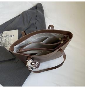 Bolsa de Hombro Retro de Gran Capacidad con Cierre de Cremallera para Viajes al Aire Libre, Nueva Moda Casual, Bolsos Tote para Estudiantes que Combinan con Todo para Damas - Product Image 4