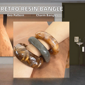 Brazalete de Resina de Estilo Chino Retro, Joyería de Mano Exagerada para Mujer, Diseño Personalizado, Brazaletes de Moda - Product Image 2