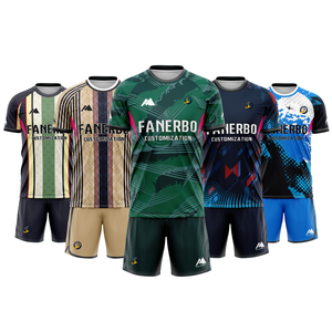 เครื่องแบบเสื้อฟุตบอลแบบปรับแต่งได้พร้อมการพิมพ์แบบถ่ายเทความร้อนโพลีเอสเตอร์100% ที่ระบายอากาศได้กำหนดสีและโลโก้ได้ตามต้องการ - Product Image 1