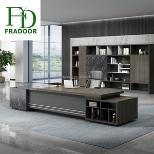 Escritorio ejecutivo de lujo para negocios, con armario de libros - Product Image 1