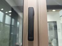 Ventana de Sistema de Aluminio con Aislamiento Térmico y Ahorro de Energía, con Malla Metálica Antimosquitos para Villa