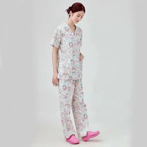 <span class=keywords><strong>Divisa</strong></span> Estiva Floreale a Maniche Corte per <span class=keywords><strong>Infermiere</strong></span>, per Lavoro <span class=keywords><strong>in</strong></span> Assistenza Orale nelle Case di Cura - Uniformi Ospedaliere - Product Image 4