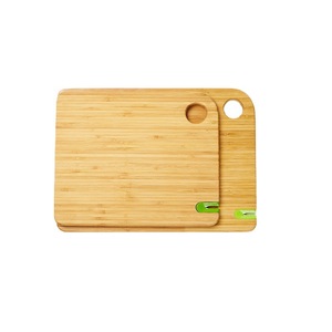 Le fabricant fournit des aiguiseurs de couteaux, des planches à découper en bambou, des ustensiles de cuisine, des planches à découper pour fruits et des rouleaux à pâtisserie. - Product Image 4