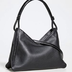 Bolso Tote de Cuero Personalizado para Mujer, de un Solo Hombro, Impermeable, Portátil, con Cierre de Cremallera, Negro, para Viajes de Primavera y Otoño - Product Image 1
