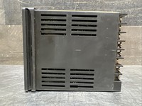Controlador de Temperatura Plc Ut37e Usado en Excedente Artículo con ID 2 para producto en garantía