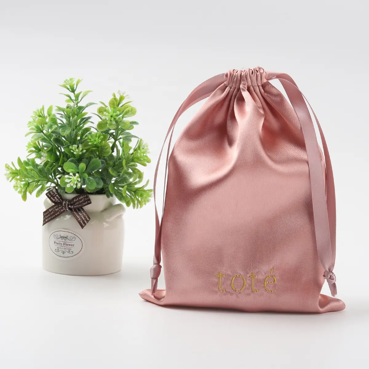 Großhandel Seiden tasche für Perücken Pink Silk Stain Dust Geschenk Schmuck Tasche