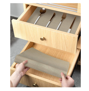 Tapis antidérapant antimicrobien pour boîte à outils en plastique résistant aux taches, revêtements de rayonnages pour supermarché - Product Image 5