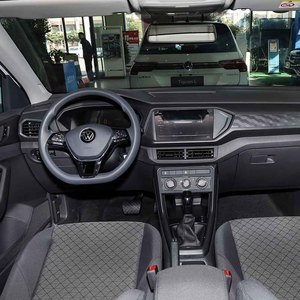 Coche usado Hot Deal 2023 Volks-wagen VW <span class=keywords><strong>T</strong></span>-<span class=keywords><strong>Roc</strong></span> 1,5 <span class=keywords><strong>T</strong></span> 7DCT a gasolina SUV 2WD <span class=keywords><strong>T</strong></span> <span class=keywords><strong>ROC</strong></span>, coche usado - Product Image 4