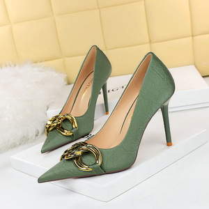 Trendy Color Big Chain Ladies Pointed Toe <b>Pumps</b> Fashion Heels for Women - Product Image 3