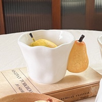 Tasse en céramique de fruits peints à la main de grande valeur Style classique moderne stocké tasse à eau en grès cadeau de vacances ou Souvenir
