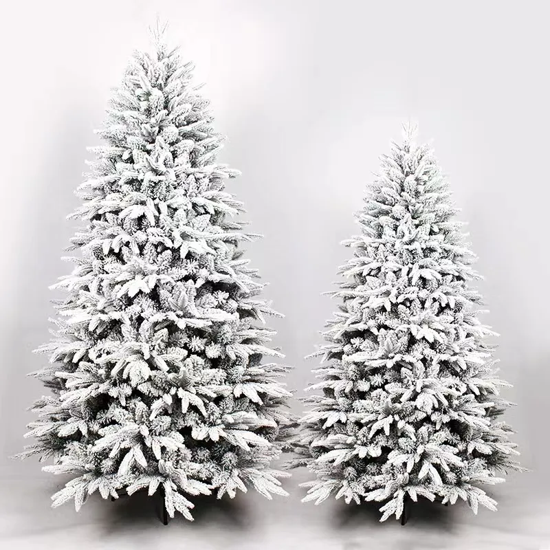 Nieve blanca artificial preiluminada para exteriores mediana Flocado Pvc PE 1-12Ft Tamaño Nieve Flocado Decoración Árbol de Navidad con luces