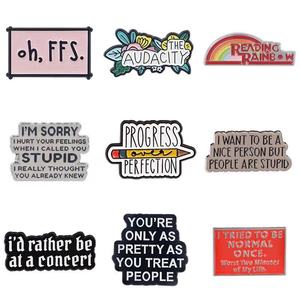 En gros, Broches en métal émaillées noires, mignonnes, avec citations anglaises inspirantes, style souvenir, pour vêtements, en stock - Product Image 1