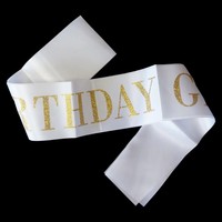 En gros Écharpe d'anniversaire scintillante en polyester pour fête de reine, style Instagram, avec sangle de tenue, accessoires