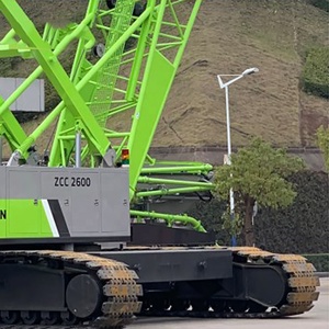 Grúa sobre orugas Zoomlion ZCC2600-2 de 260T con altura máxima de elevación de 116 m y momento de elevación de 1332T/M - Product Image 2