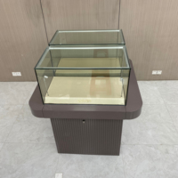 Présentoir à bijoux en verre moderne de luxe Vitrine à bijoux en diamant avec lumière LED pour centre commercial