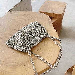 Wholesales Vintage Metal Sequins Sparkly Beaded Handbag Women Mini Evening <b>Purse</b> Luxury <b>Small</b> Tote Beaded Evening Bag - Product Image 6