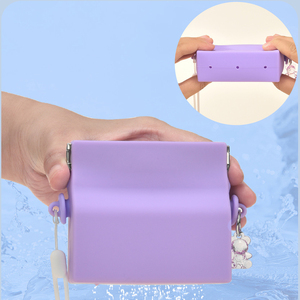 Petite pochette en silicone personnalisée, mini portefeuille, porte-monnaie, trousse à cosmétiques pour filles et femmes - Product Image 3