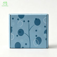 Boîtes d'emballage en carton ondulé écologiques et imperméables personnalisées avec doublure en éponge, design gaufré et portable pour cosmétiques et vêtements