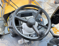 Traktor mini JCB 3CX 4CX bekas dengan muatan ujung depan dan backhoe retropendora