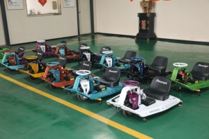 รถโกคาร์ทไฟฟ้า Flexcart 750W ระบบขับเคลื่อนเพลา สำหรับผู้ใหญ่ รองรับน้ำหนักสูงสุด 200 กก. พร้อมดิสก์เบรก - Product Image 6