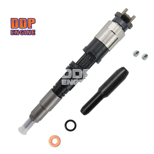 Injecteur de carburant moteur RE545562 RE543351 SE502671 095000-0590 pour John Deere 4045 4.5L 6068 6.8L 5100 6105 7200 - Product Image 1