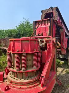 Foreuse rotative Soilmec fabriquée en Italie avec composants de pompe, moteur et engrenages, profondeur de forage max. 500 m, mobilité sur chenilles - Product Image 2