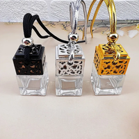 Bouteilles de parfum pour voiture en verre élégantes de forme carrée, pendentif, 8 ml, flacon diffuseur vide à suspendre, parfum longue durée, sans électricité