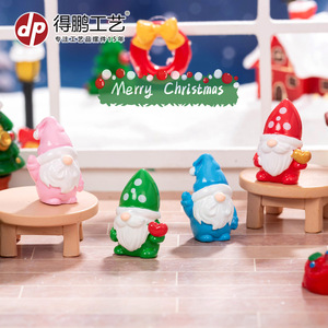 Décorations miniatures en résine de gnomes de Noël, ornement de table pour la décoration des fêtes - Product Image 2