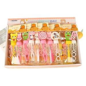 Souffleur de bulles de dessin animé TikTok, petit jouet à bulles portatif pour enfants, unisexe, âge 2-4 ans, couleurs mélangées, matériau plastique - Product Image 4