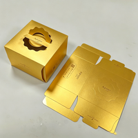 Boîte en carton carrée de luxe haut de gamme avec logo personnalisé imprimé, impression UV et dorure à chaud pour cadeaux, pain et desserts